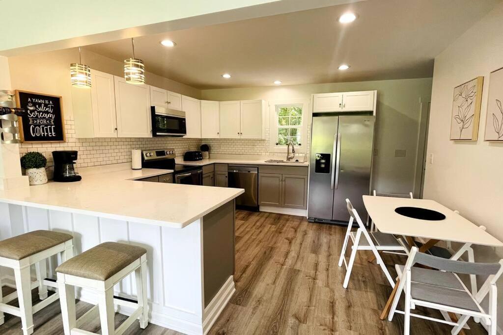 Modern Home Near Uptown Clt, Airport And More Charlotte Luaran gambar