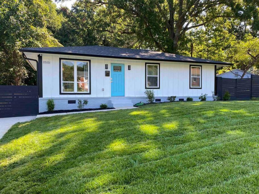 Modern Home Near Uptown Clt, Airport And More Charlotte Luaran gambar