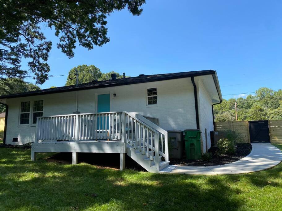 Modern Home Near Uptown Clt, Airport And More Charlotte Luaran gambar