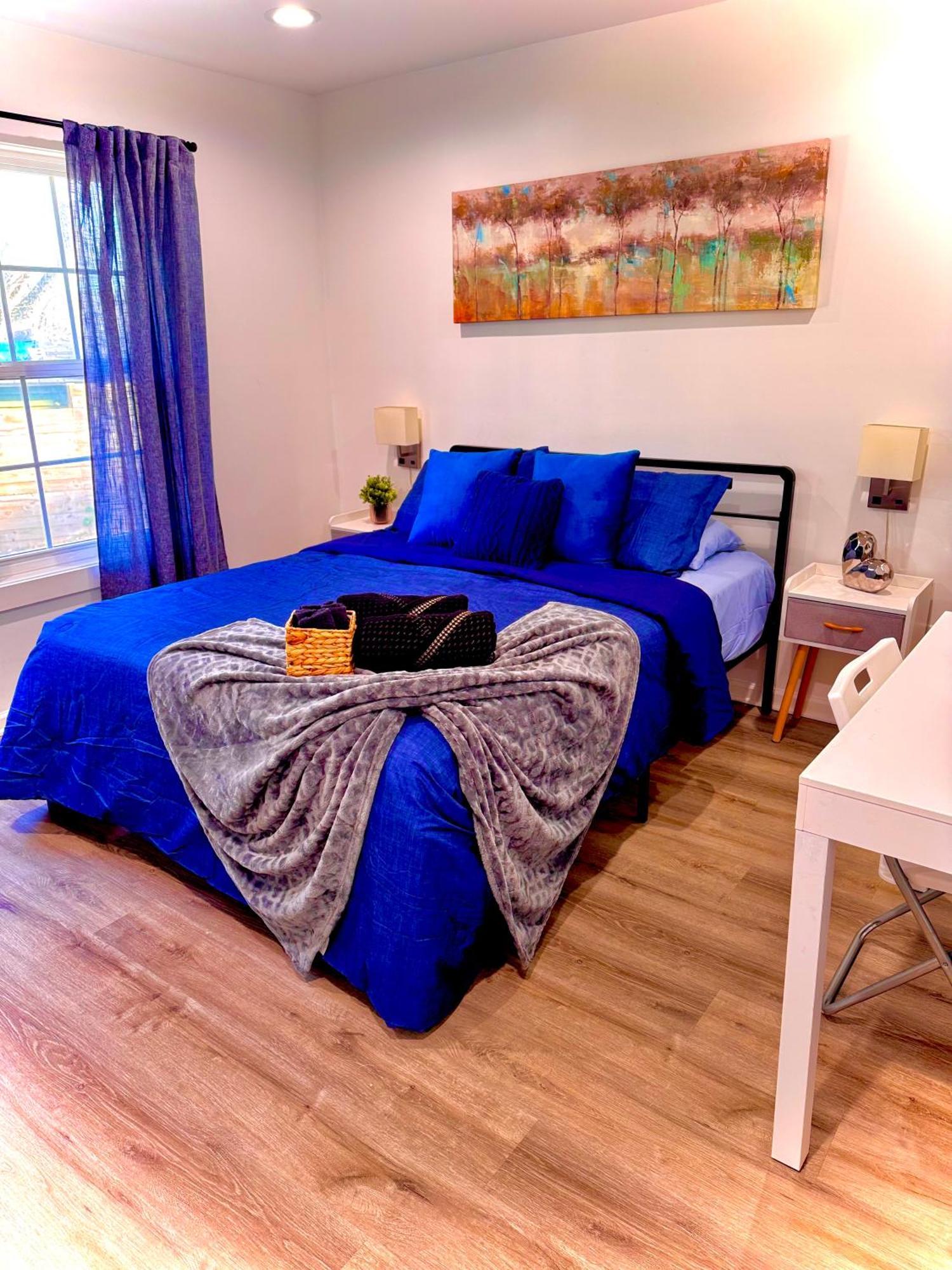 Modern Home Near Uptown Clt, Airport And More Charlotte Luaran gambar